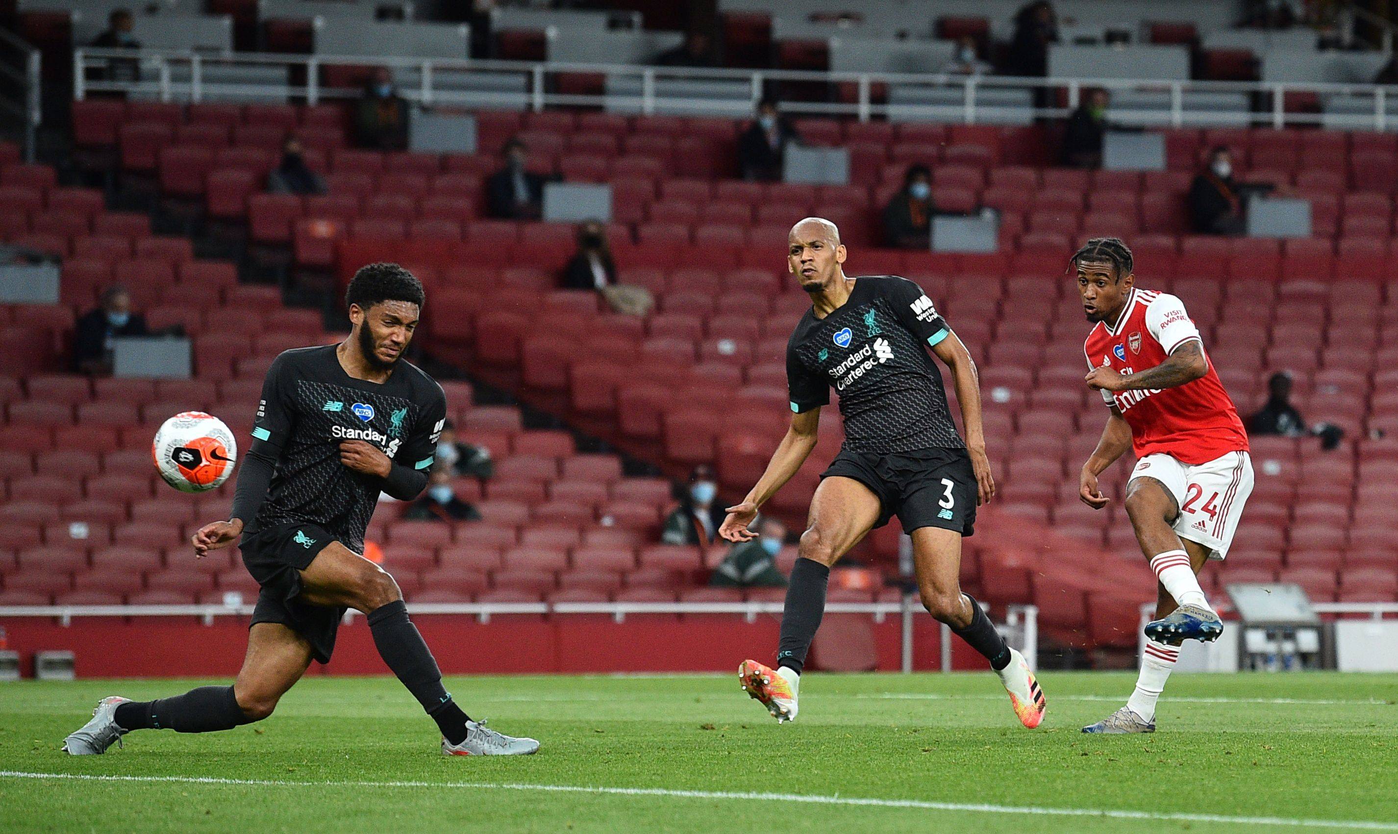 苦地摸着大 苦地摸着大